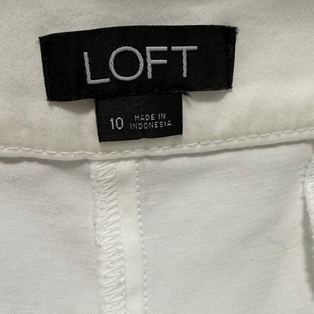 LOFT White Ruffle-Hem Shorts - Picture 3 of 3